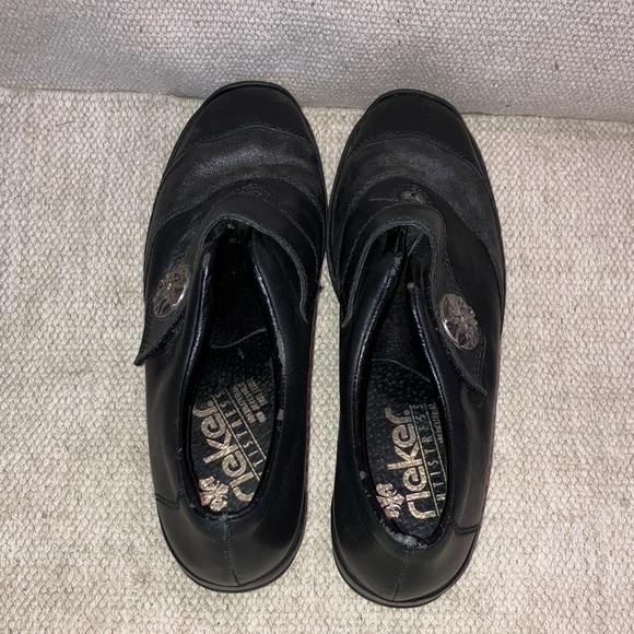 Rieker women’s size 39 Black Leather Mules with Silver Accent - Picture 6 of 16
